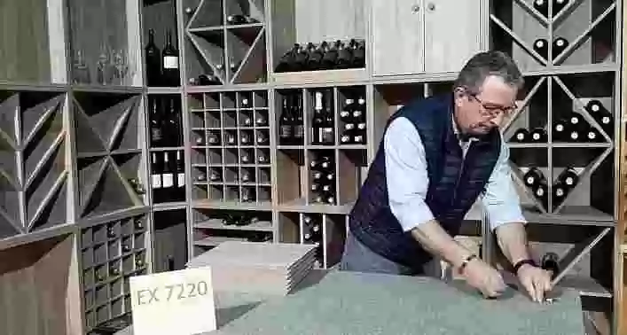 SUPPORTO BOTTIGLIA IMPILABILE CON UNO SGUARDO DI ROVERE RUSTICO